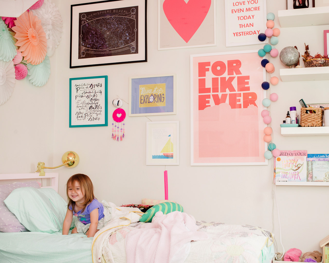A Colorful Shared Girls Bedroom / Oh So Beautiful Paper