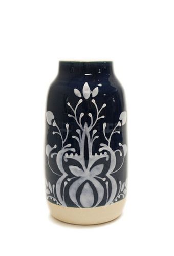 Stephanie-kao-midnight-blue-ceramic-vase 6a00e554ee8a2288330120a920f4a6970b 500pi Stephanie Kao Ceramics