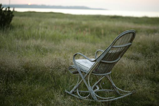 Seaside-rocking-chair