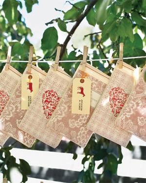 rustic-red-white-wedding-invitations-muslin-favor-bags