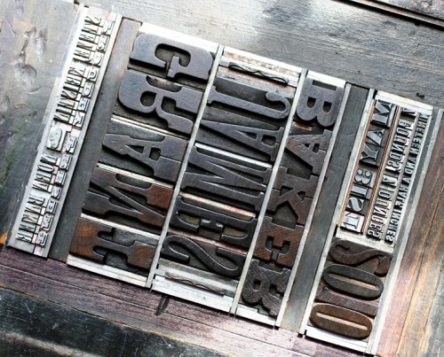letterpress-antique-wood-type-in-chase