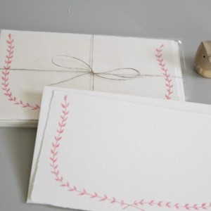 pink-garland-linea-carta-note-card