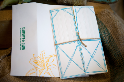 Hand-Illustrated-Letterpress-Farm-Wedding-Invitation-Barn-Doors