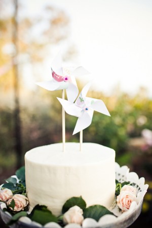 Pinwheel-Wedding-Cake-Topper-Marianne-Wilson-Photography