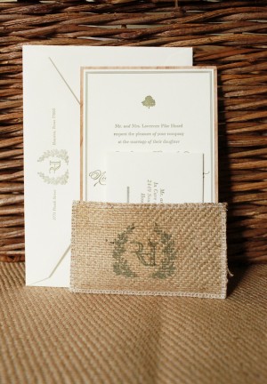Rustic Burlap Wedding Invitations by Atheneum Creative via Oh So Beautiful Paper (3)