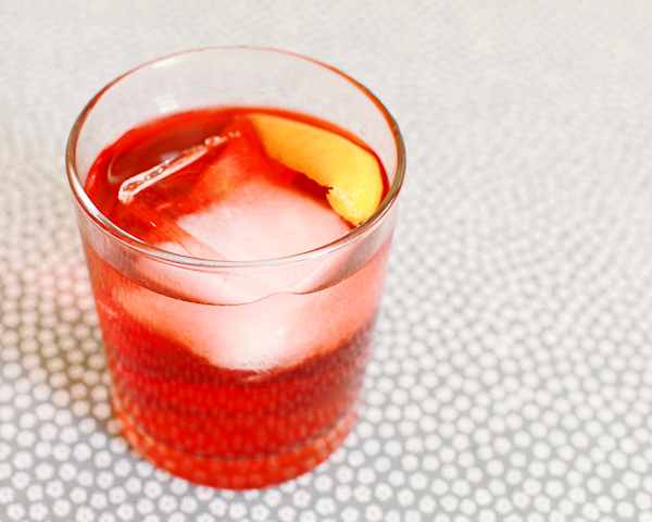 Signature Cocktail Ideas: Aged Negroni by Oh So Beautiful Paper (29)