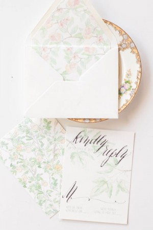 Floral-Illustrated-Calligraphy-Wedding-Invitations-Moira-Design-Studio6