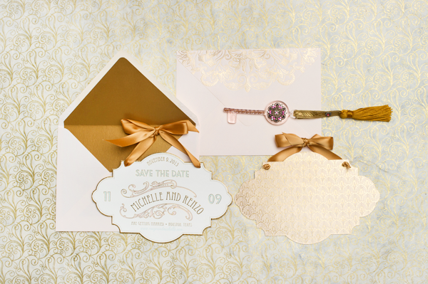 Ornate-Marie-Antoinette-Gold-Foil-Save-the-Dates-Papellerie4