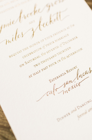 Calligraphy-Gold-Foil-Wedding-Invitations-Atheneum-Creative4