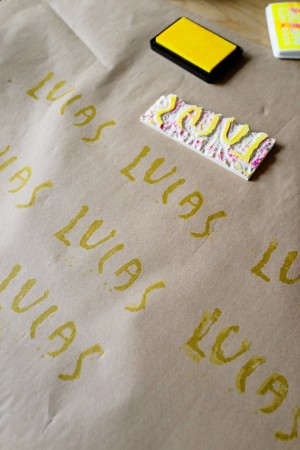 DIY-with-Kids-Hand-Stamped-Gift-Wrap-Good-on-Paper37