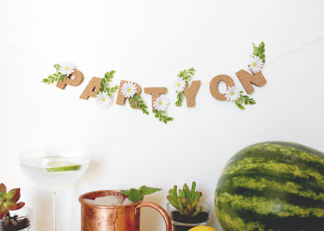 DIY Spring Daisy Party Garland by A Fabulous Fete via Oh So Beautiful Paper