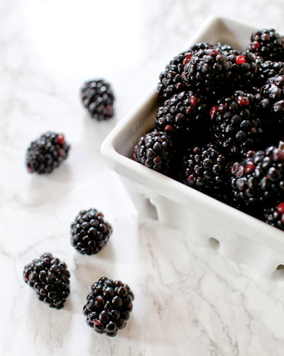 Friday Happy Hour: Blackberry Paloma Cocktail Recipe