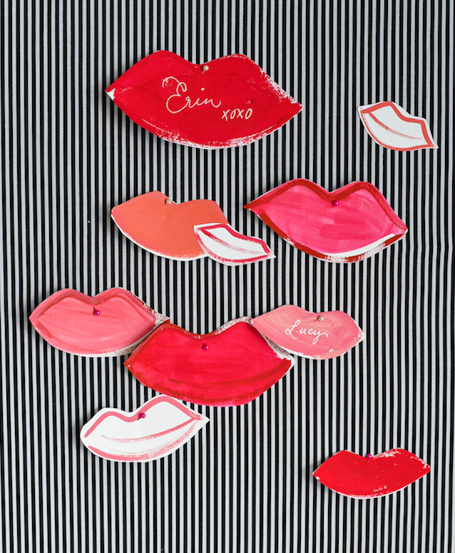 DIY Painted Lips Guestbook Wall / BerinMade for Oh So Beautiful Paper