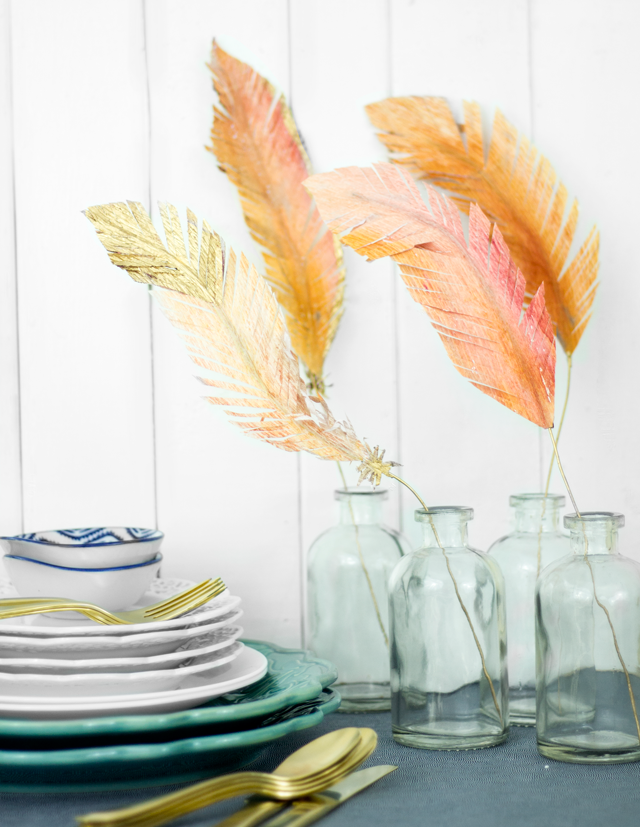 DIY Thanksgiving Crepe Paper Feather Centerpiece / Appetite Paper for Oh So Beautiful Paper