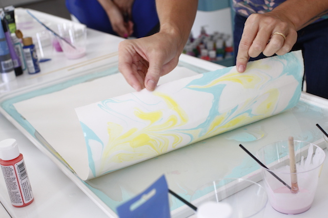 DIY Wrapping Paper: Marble Painting