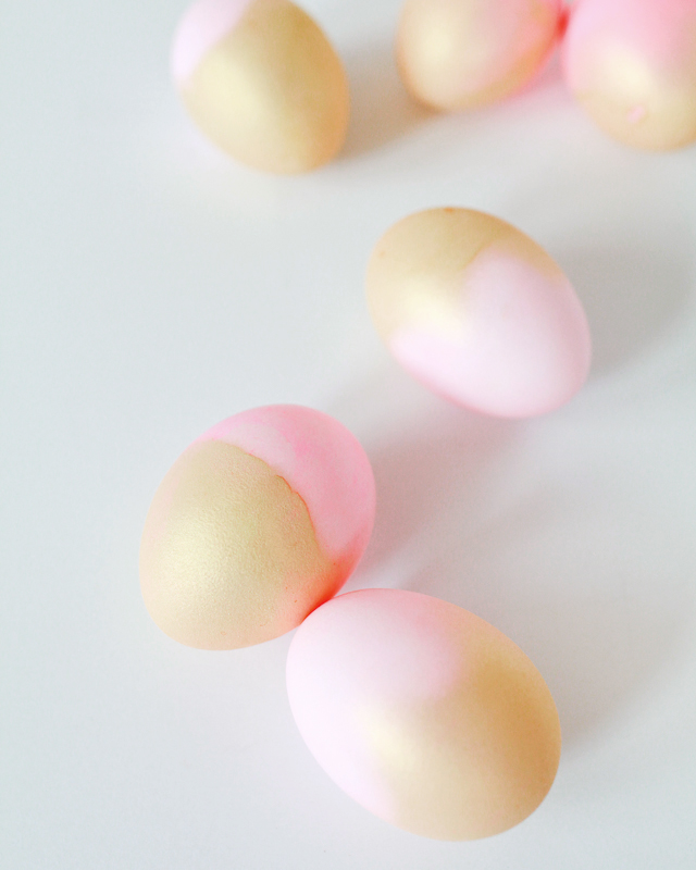 DIY Painterly Pink and Gold Easter Eggs / Oh So Beautiful Paper