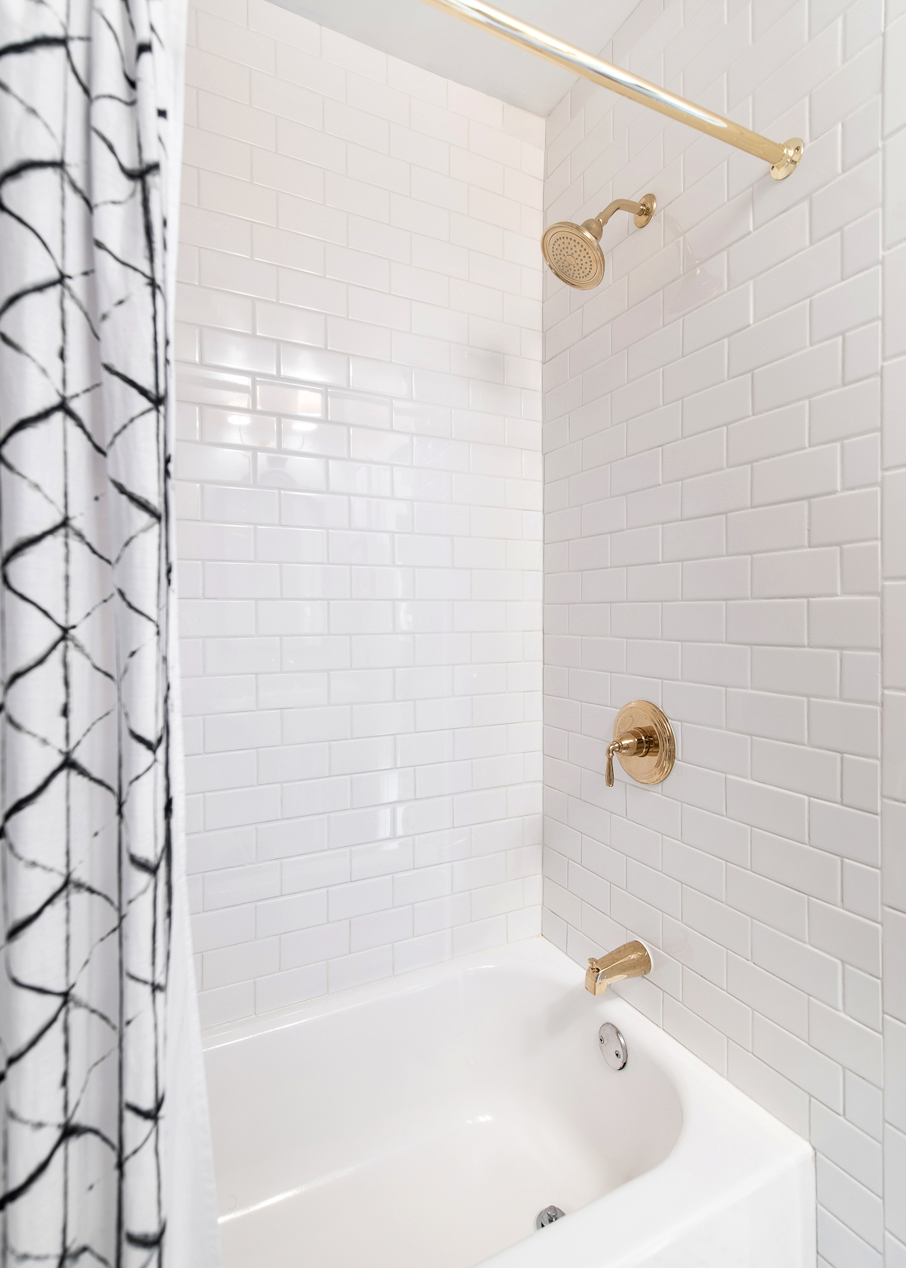 1920s-Inspired Classic Small Bathroom