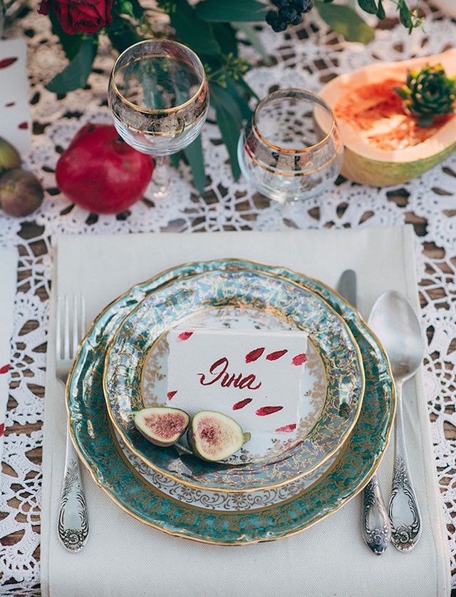 Wedding Stationery Inspiration: Fig Place Setting Ideas / Oh So Beautiful Paper