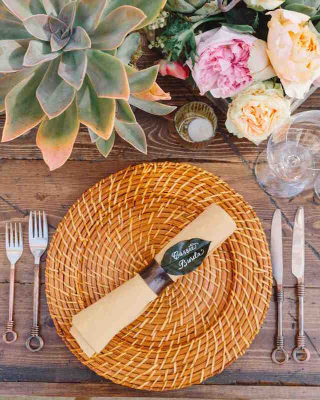Wedding Stationery Inspiration: Nature-Inspired Place Setting Ideas / Oh So Beautiful Paper