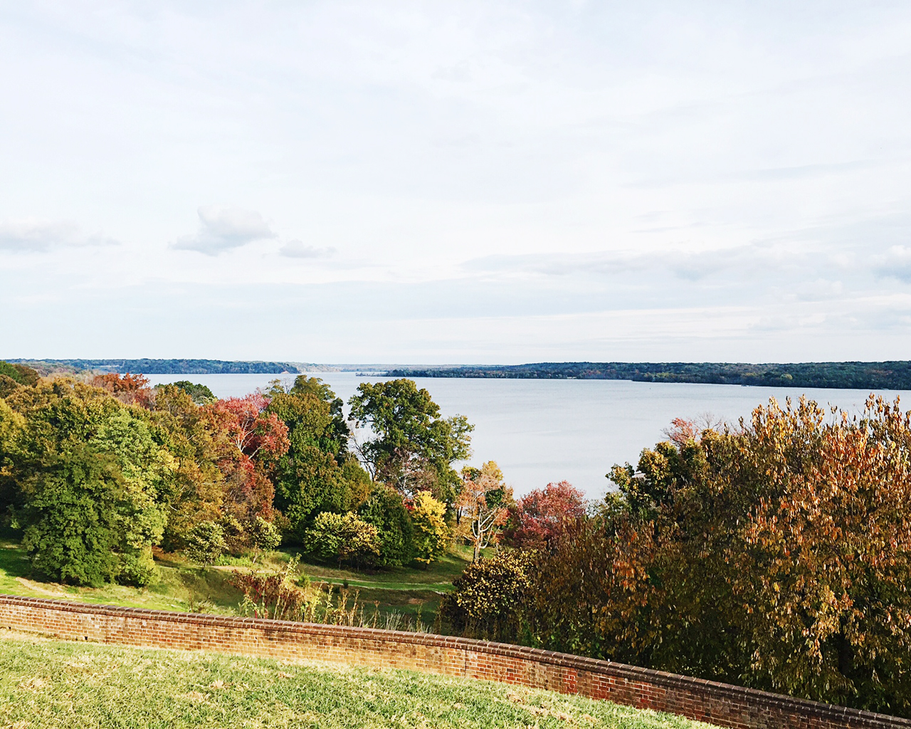 DC Guide - Fall Foliage Destinations: George Washington's Mount Vernon Estate