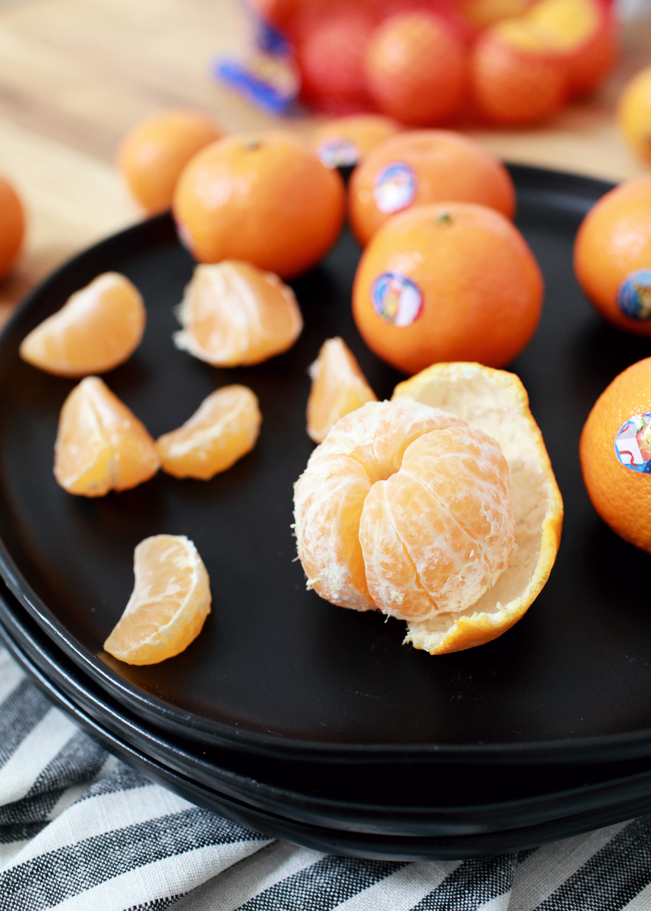 Celebrate the Season of Giving with Cuties Mandarin Oranges