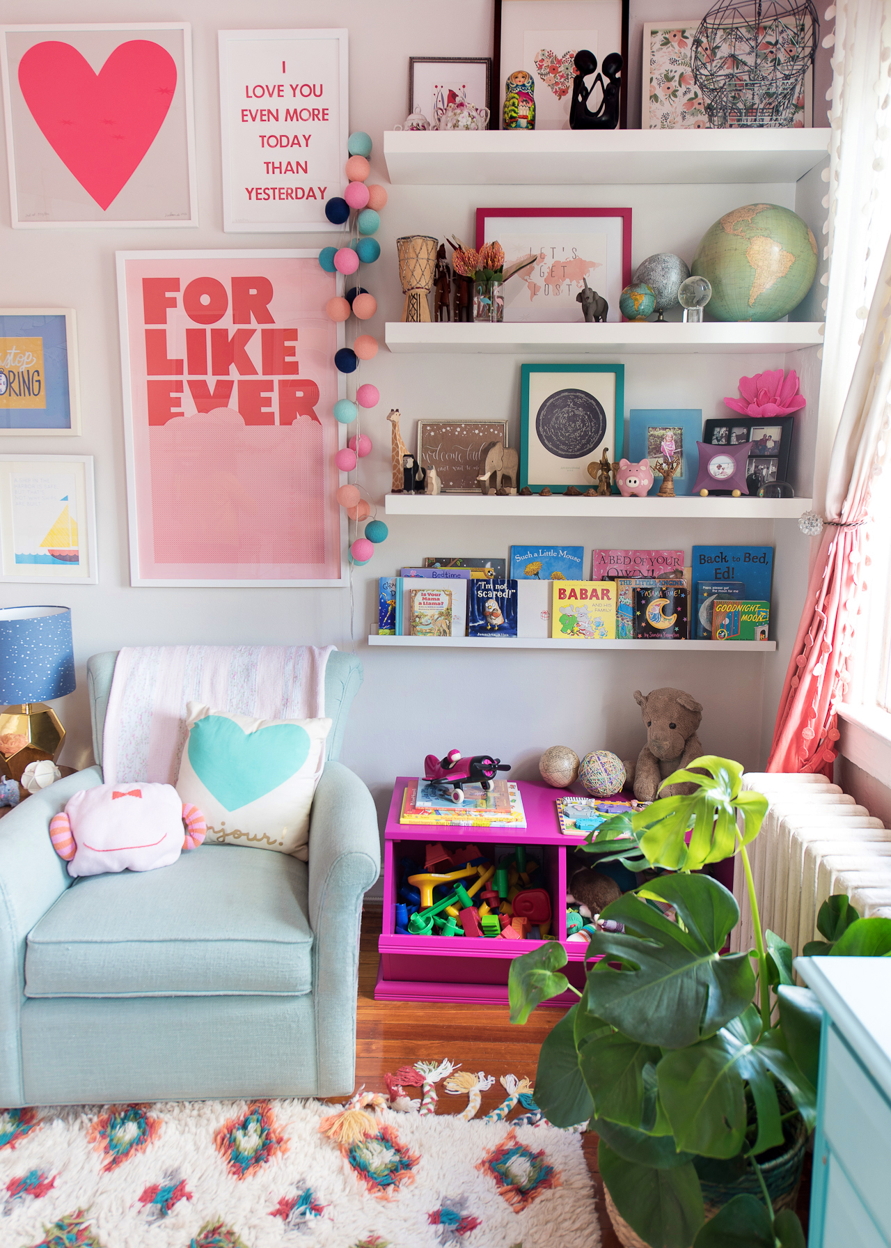 A Colorful Shared Girls Nursery / Oh So Beautiful Paper