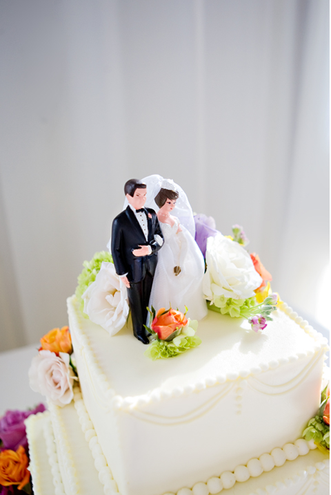 Vintage-wedding-cake-topper