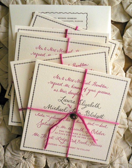 Bird-and-banner-wedding-invitation-pink-yarn