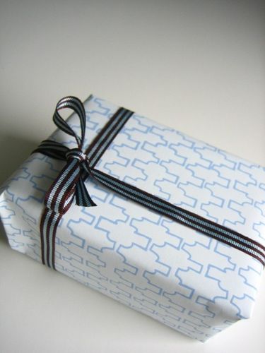 Rifferaff-screenprint-wrapping-paper-blue