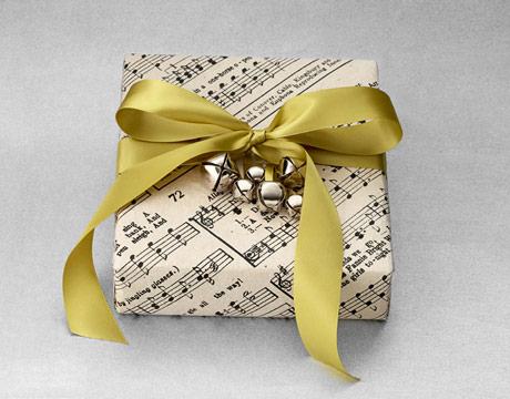 Sheet-music-gift-wrap